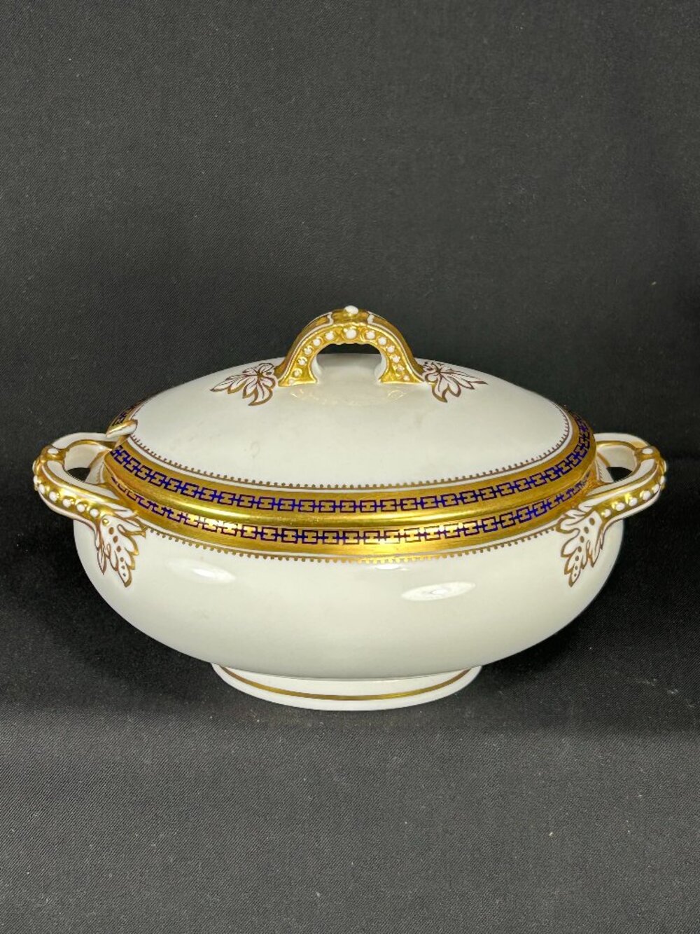 Rare find. Spode UK Copeland china lidded sauce bowl